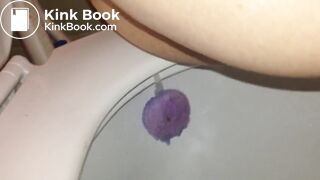 Great sounds of a teen pooping