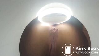 sexy girl go to the toilet