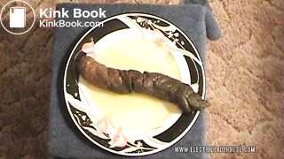 Another Big turd from a sexy milf's ass - video 6