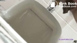 poop back shot - video 6