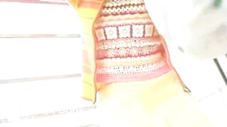 Anna Kuramoto shitting