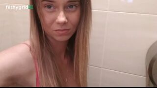 Sexy teen public toilet farting and runny poop