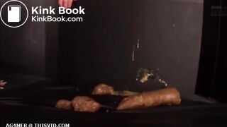 TWO SEXY JAPANESE GIRLS POOPING A HUGE AMOUNT OF SHIT