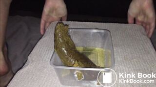 Huge turd dropped in lunch box