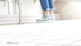 poop back shot - video 4