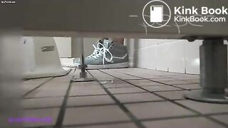 poop back shot - video 4