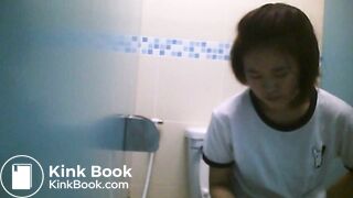 girls THAI shitting 2