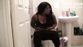 Kinky lil ebony scat