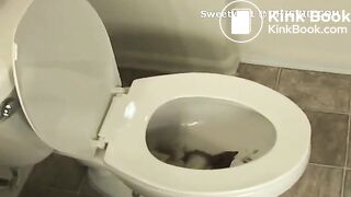 Big ass black girl pooping.