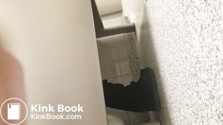 Voyeur pooping - video 8