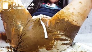 sexy Russian pooped and peed