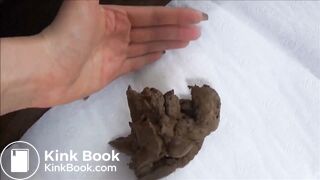 cute and sexy naked Italian girl craps