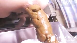 Big turd from sexy asian