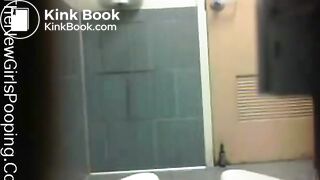 woman pooping on pornera - video 8