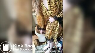 gorgeous naked blonde pooed and peed