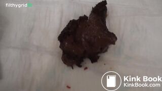 cute and sexy naked girl pooping