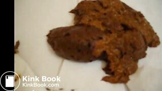 Sexy Girl Pooping - video 2