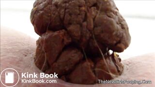 extremly close pooping footage