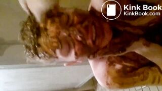 DIRTY WIFE PISSED AND SHITTED