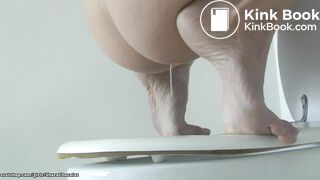 shara tasty poop in toilet