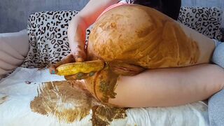 Fucking Her Shitty Ass With A Banana - Scat.World