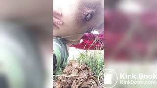 Snow Milf Shitting 2