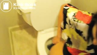Amateur gal Poops vid 1