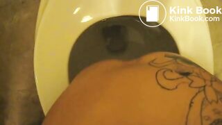 Amateur gal Poops vid 1