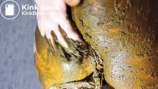 sexy Russian shitting and pissing - video 5