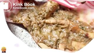 Japanese girl pooping and wipe with pads