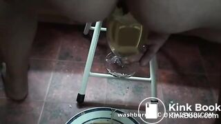 Diarrhea shat from woman onto plate