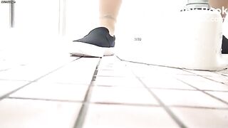 toilet break for poop