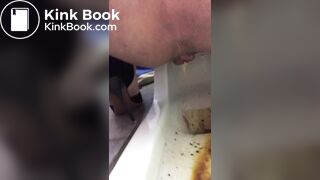 School toilet shiiting