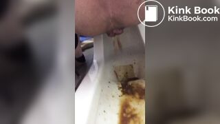 School toilet shiiting