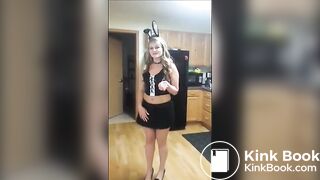 Girls Pooping - video 9