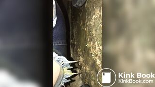 Shitting in park - video 2