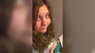 Toilet girl - video 6