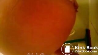 woman pooping on the floor - video 2