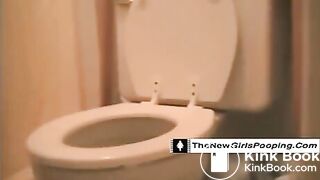 Girl Pooping 7
