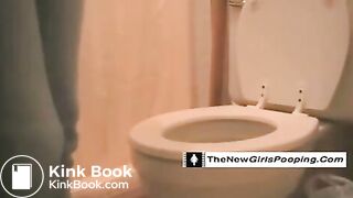 Girl Pooping 7