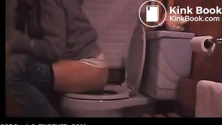 sexy girl shits and pisses