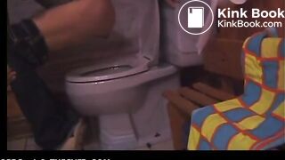 sexy girl shits and pisses