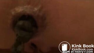 very close pooping footage