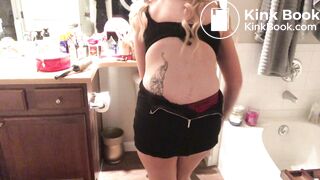 Blonde girl poops - video 2