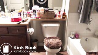 Blonde girl poops - video 2