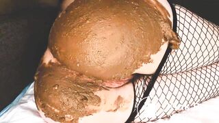 Scat smeared Ass