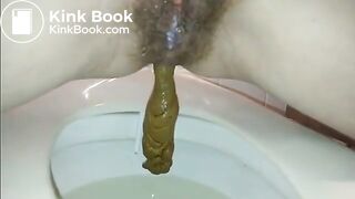 Pregnant shitting - video 2