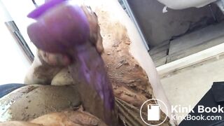 hot girl panty poop and smear (scat in pussy)