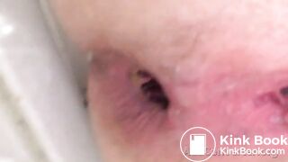 Close up pooping - video 4