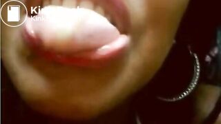 ebony try her poop